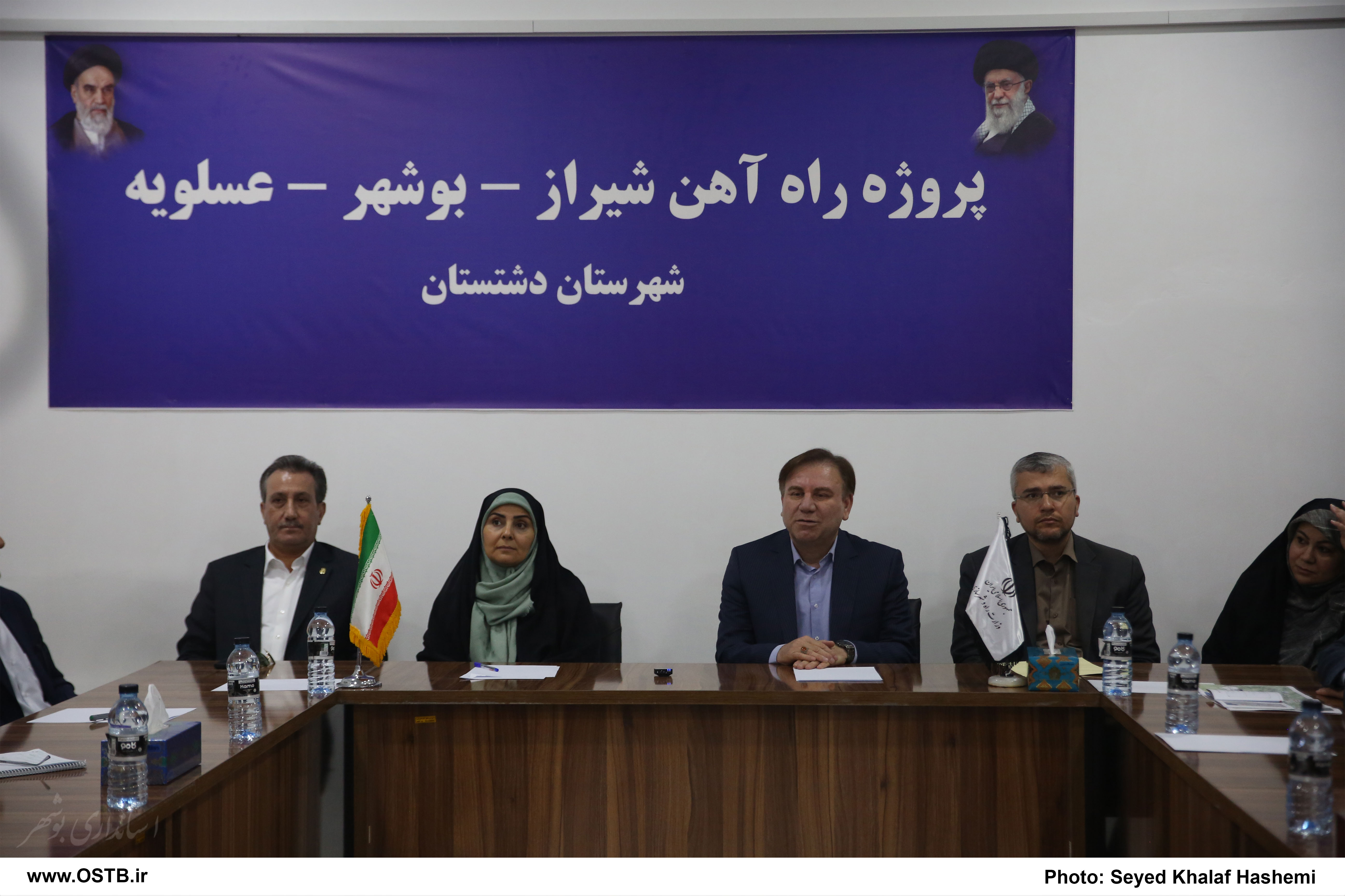 وزیر راه و شهرسازی بر تامین مالی پروژه راه‌آهن شیراز به بوشهر تاکید کرد