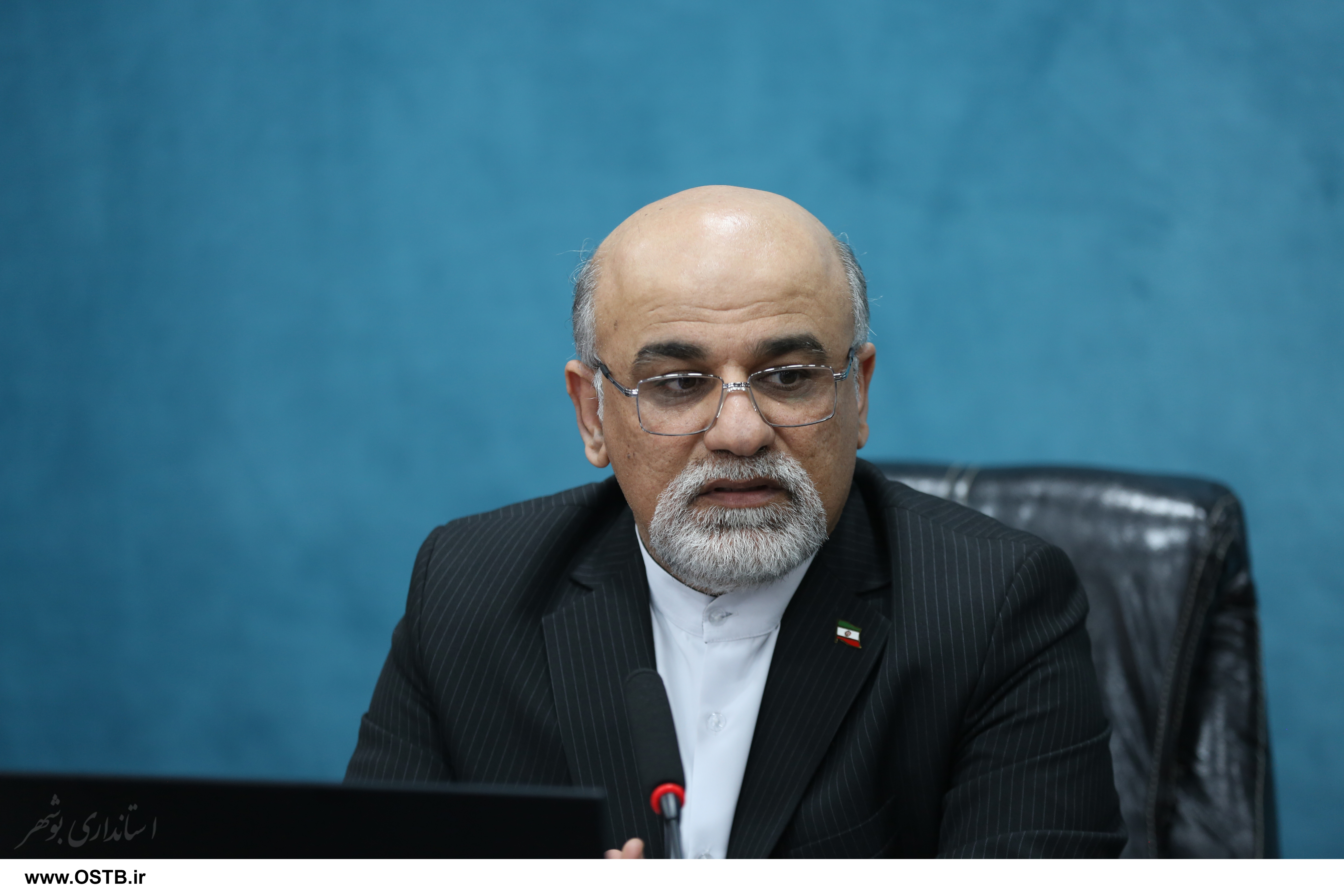 مدیر کل پدافند غیر عامل استانداری بوشهر از برگزاری بالغ بر ۷ هزار نفر ساعت دوره آموزشی تخصصی پدافند غیرعامل در استان خبر داد