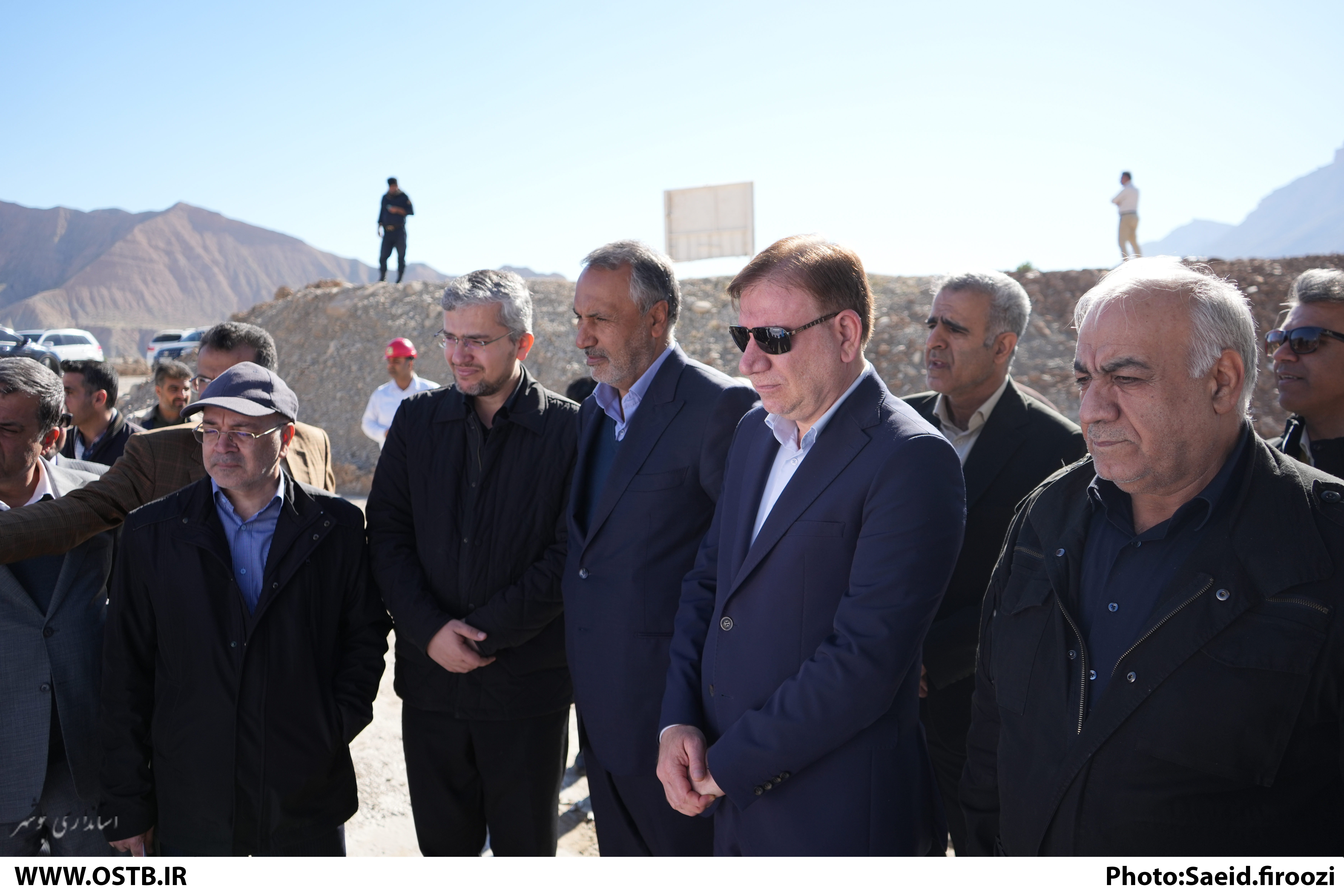 بازدید استاندار و معاونین وزرای راه ، نیرو و رئیس کمیسیون عمران مجلس شورای اسلامی از پروژه های عمرانی دشتستان